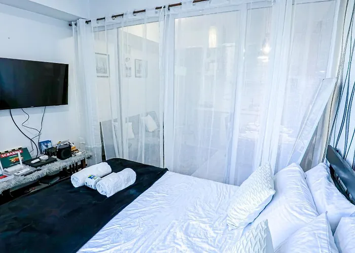 Stunning 1-bed In Paranaque *