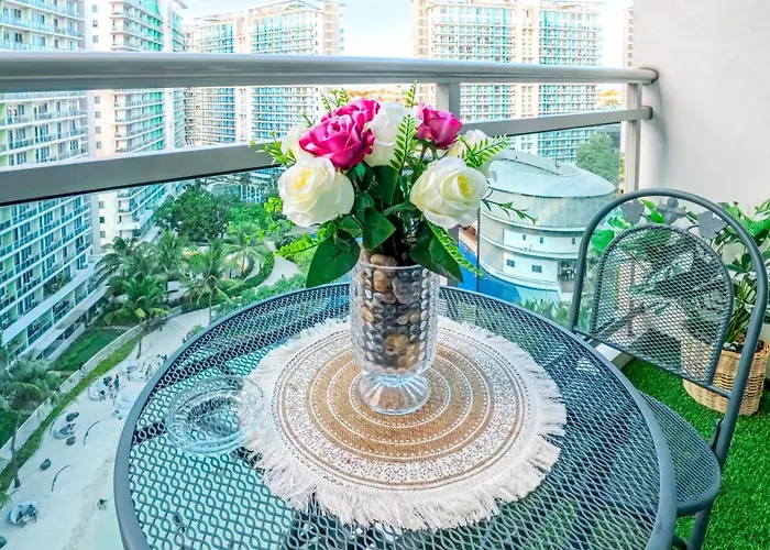 Stunning 1-bed In Paranaque * Manila